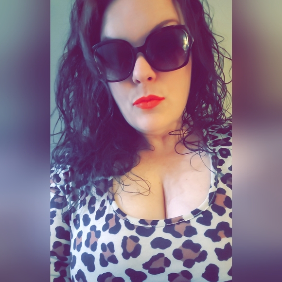 Meet your Posher, Mikey. - Picture 2 of 6